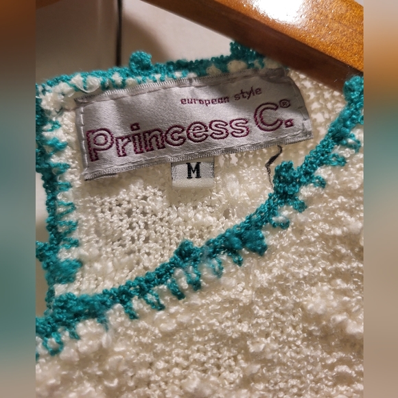 Princess C Cream/Teal Sweater Sz M - Picture 2 of 3